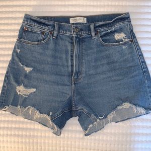 Abercrombie Curve Love Distressed Denim Mom Short